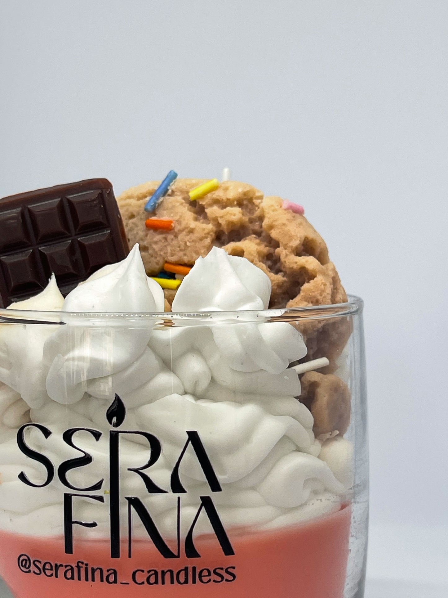 Vela Cookie Cream